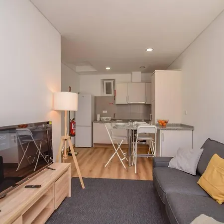 Charmoso Apartamento Com 1 Quarto - 10 Minutos Da Praia Parede Exterior photo